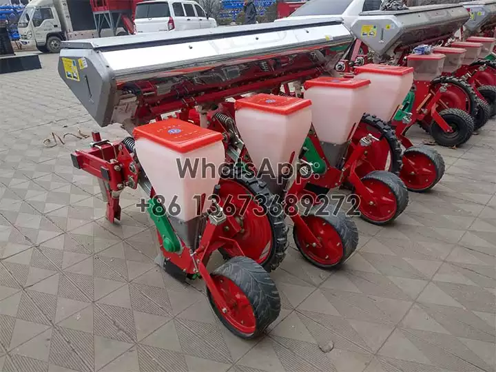 4-row-corn-planter