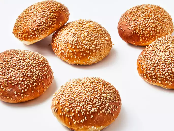 Sesame burger buns