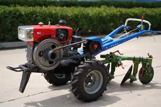 Walking tractor