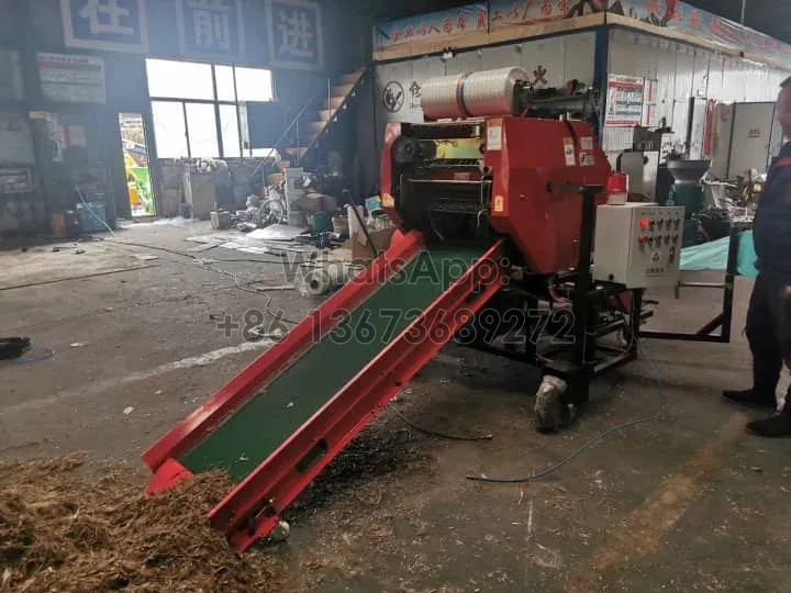 Maize silage baler