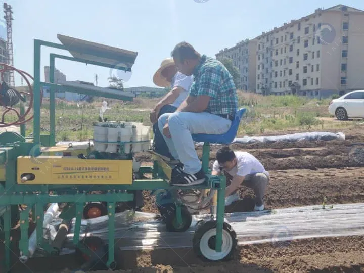 Testing transplanting machine