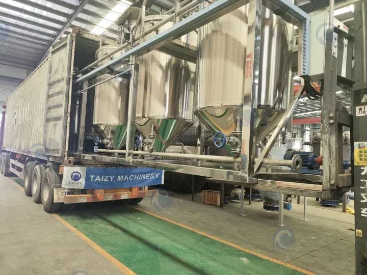 Load machine in the container for delivery