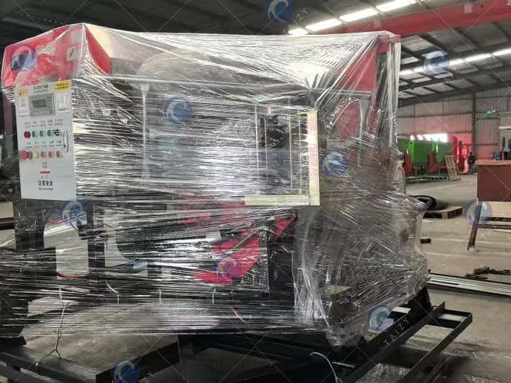 silage bale wrapping machine for delivery