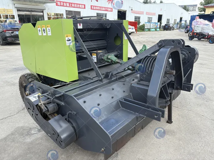 heno cortador y empacadora redonda en venta