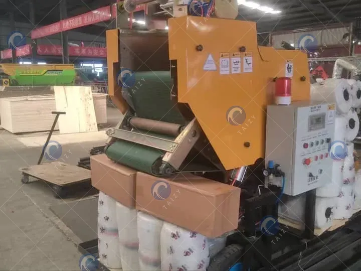 máquina empacadora de pacas de ensilaje con film