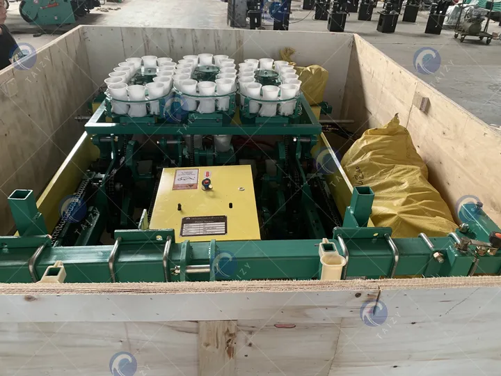 máquina de trasplante de plántulas de hortalizas en caja de madera
