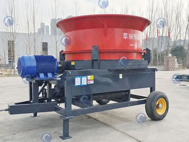 máy nghiền bao cỏ có hệ thống kéo và lốp