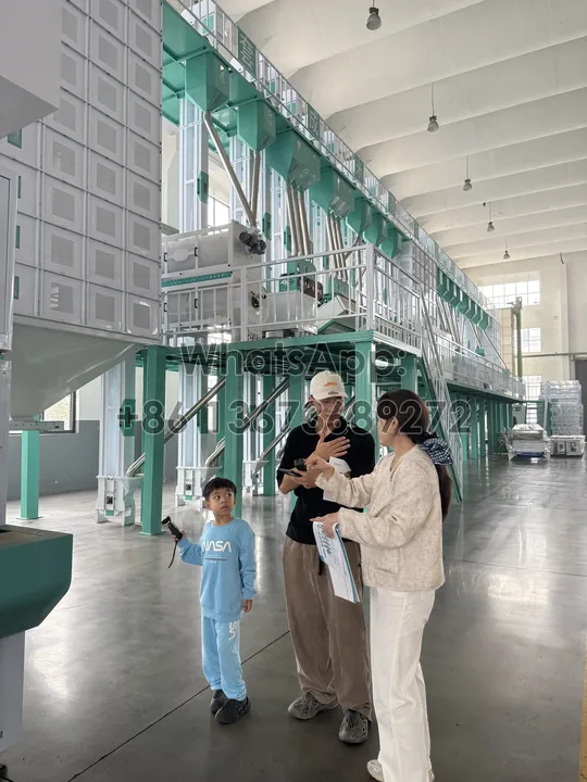 fabrikadaki pirinç değirmeni üretim hattı